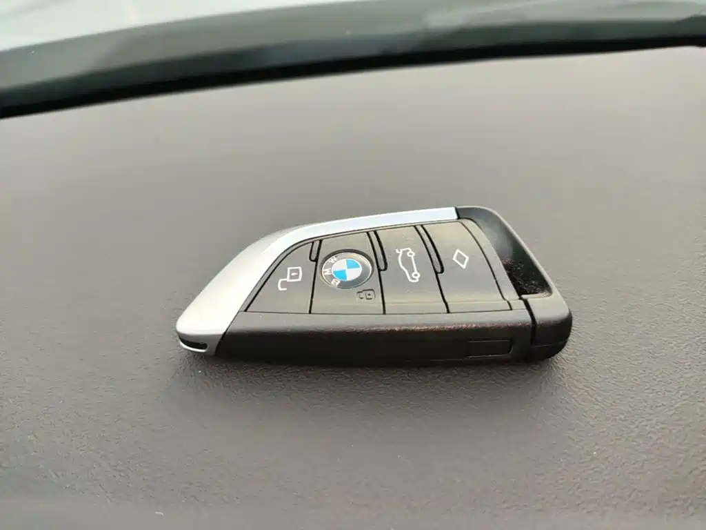 BMW 3 Series 2026 2025 325Li M Sport Package