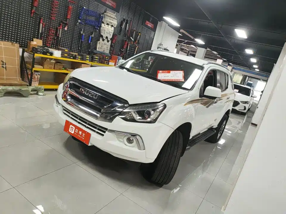 Isuzu mu-X Ranger