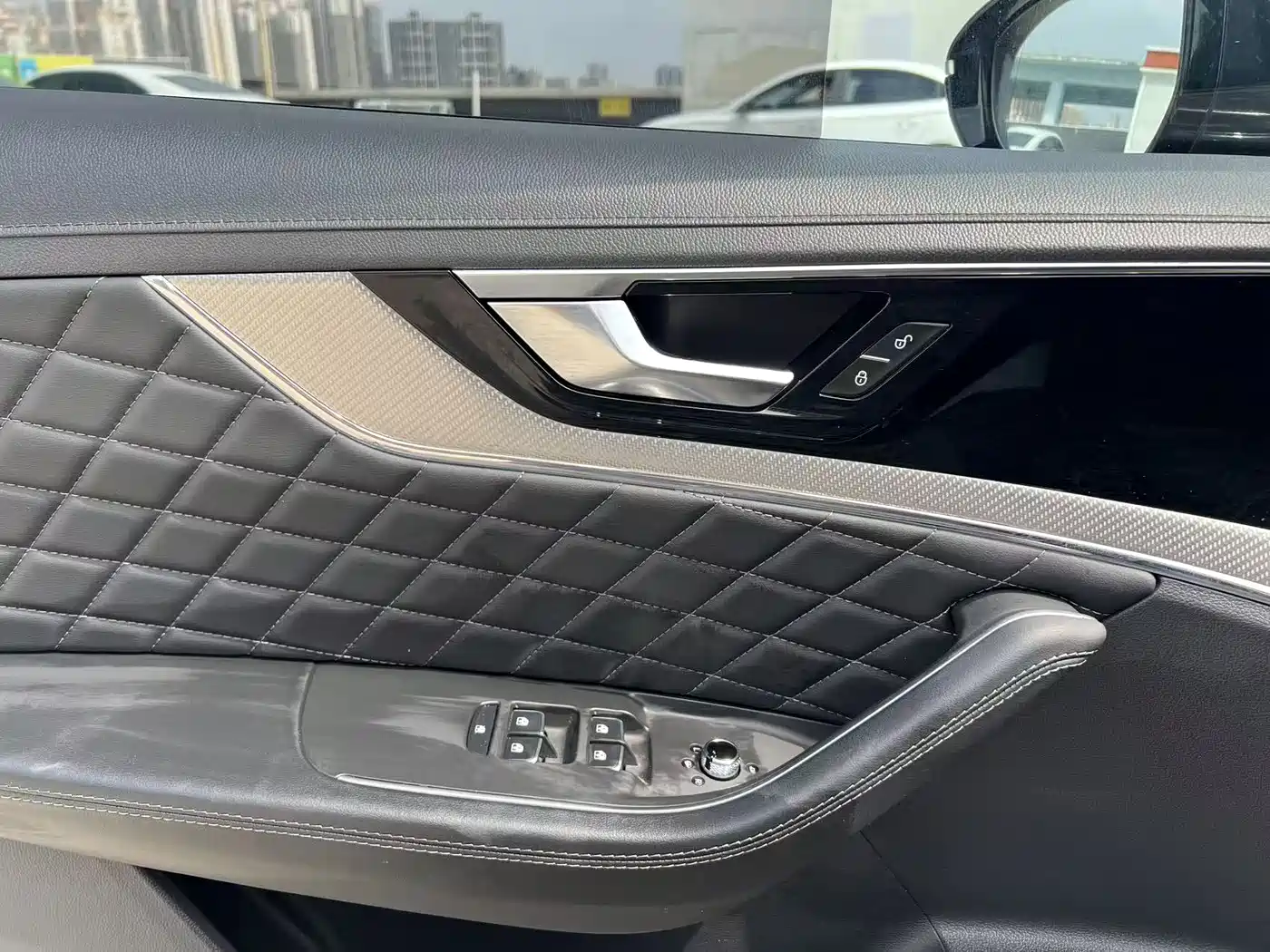Hongqi HS5 2019 2.0T Smart Connect Enjoy Edition фото 12