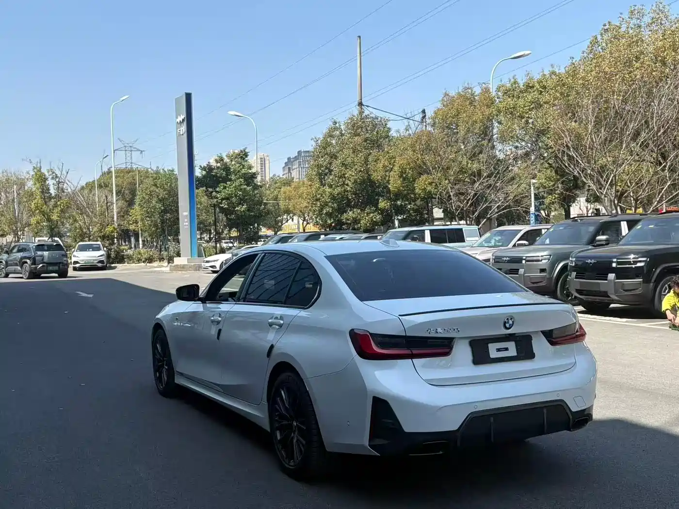 BMW 3 Series 2023 320Li M Sport Package фото 15