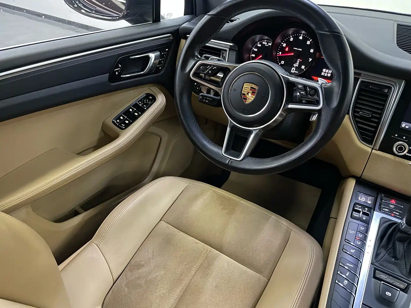 Porsche Macan 2017 Macan 2.0T фото 12