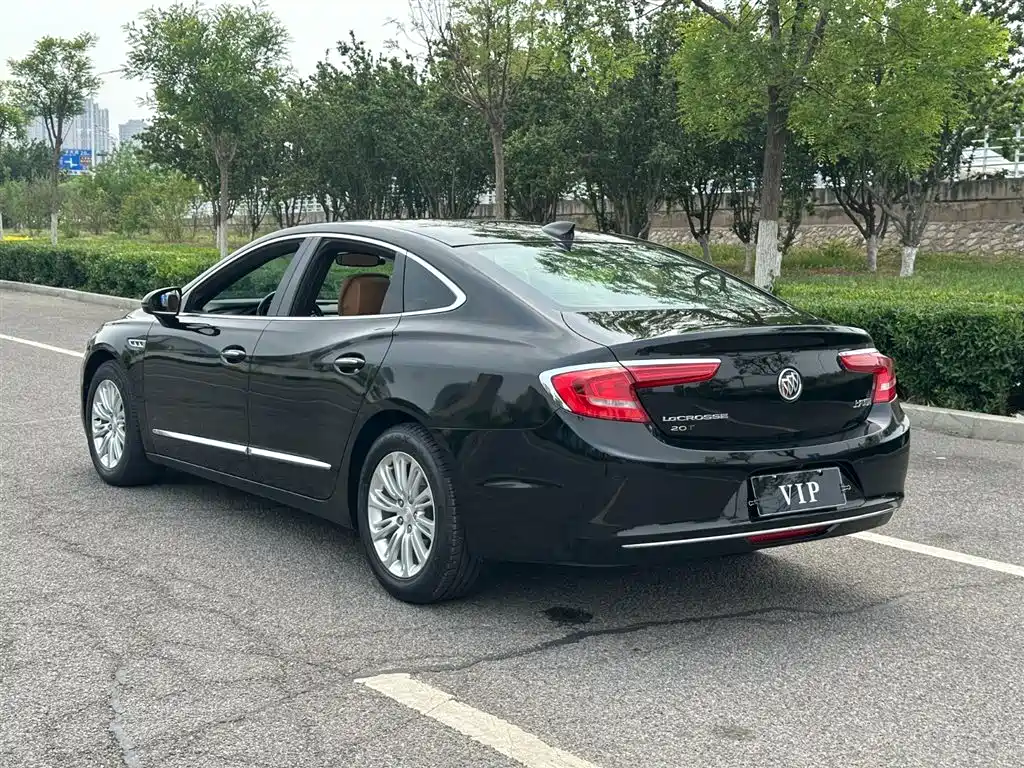 Buick LaCrosse 2018 Model 20T Luxury Edition фото 5