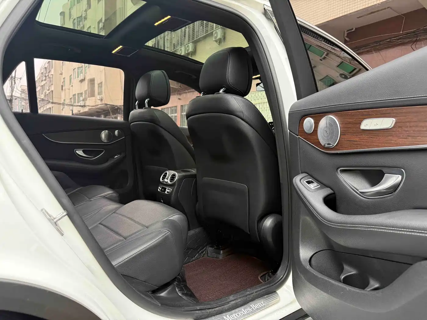 Mercedes-Benz GLC 2021 GLC 300 L 4MATIC Sporty фото 13