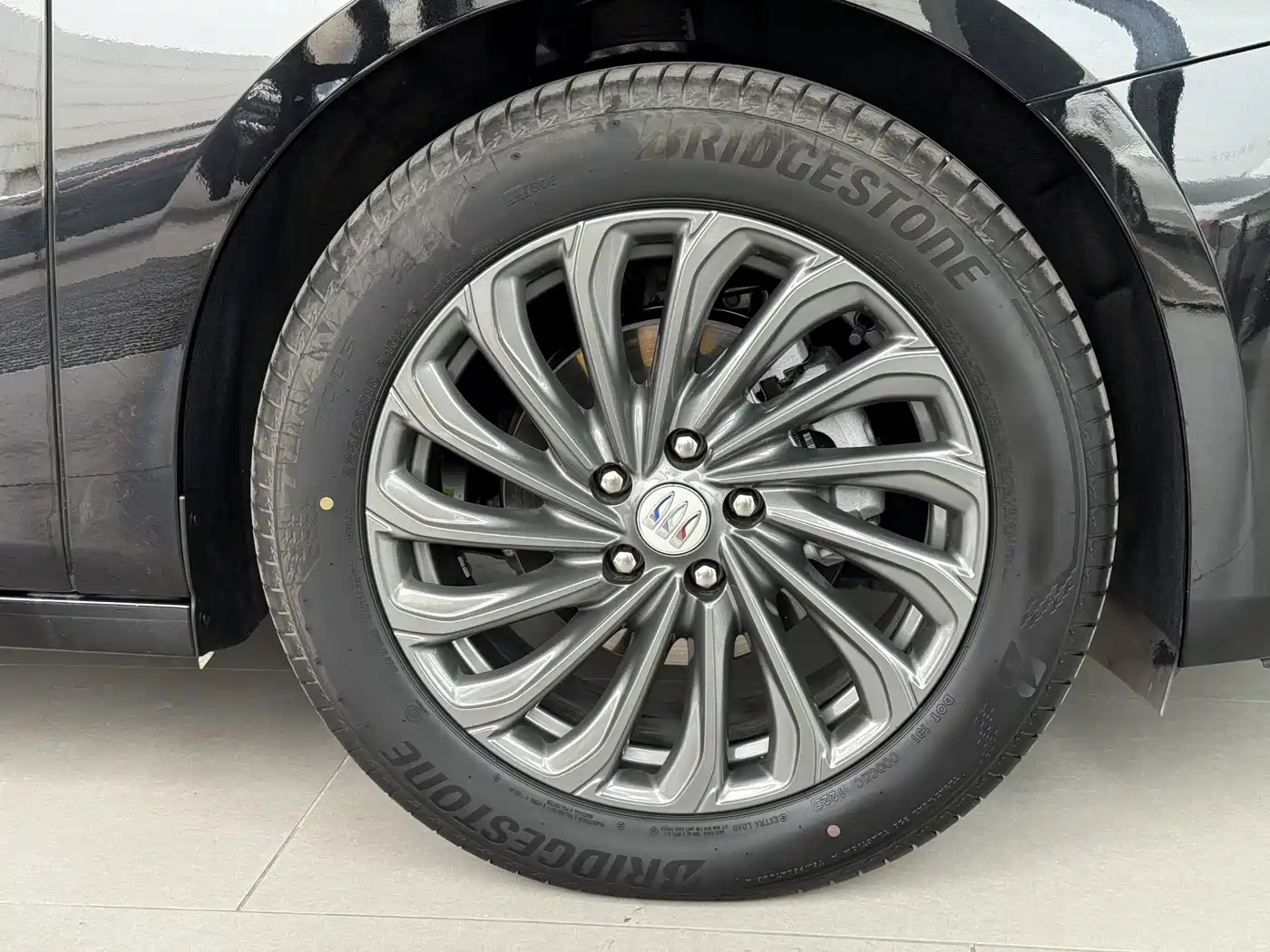 Buick LaCrosse 2025 2025 Model 28T Platinum Edition