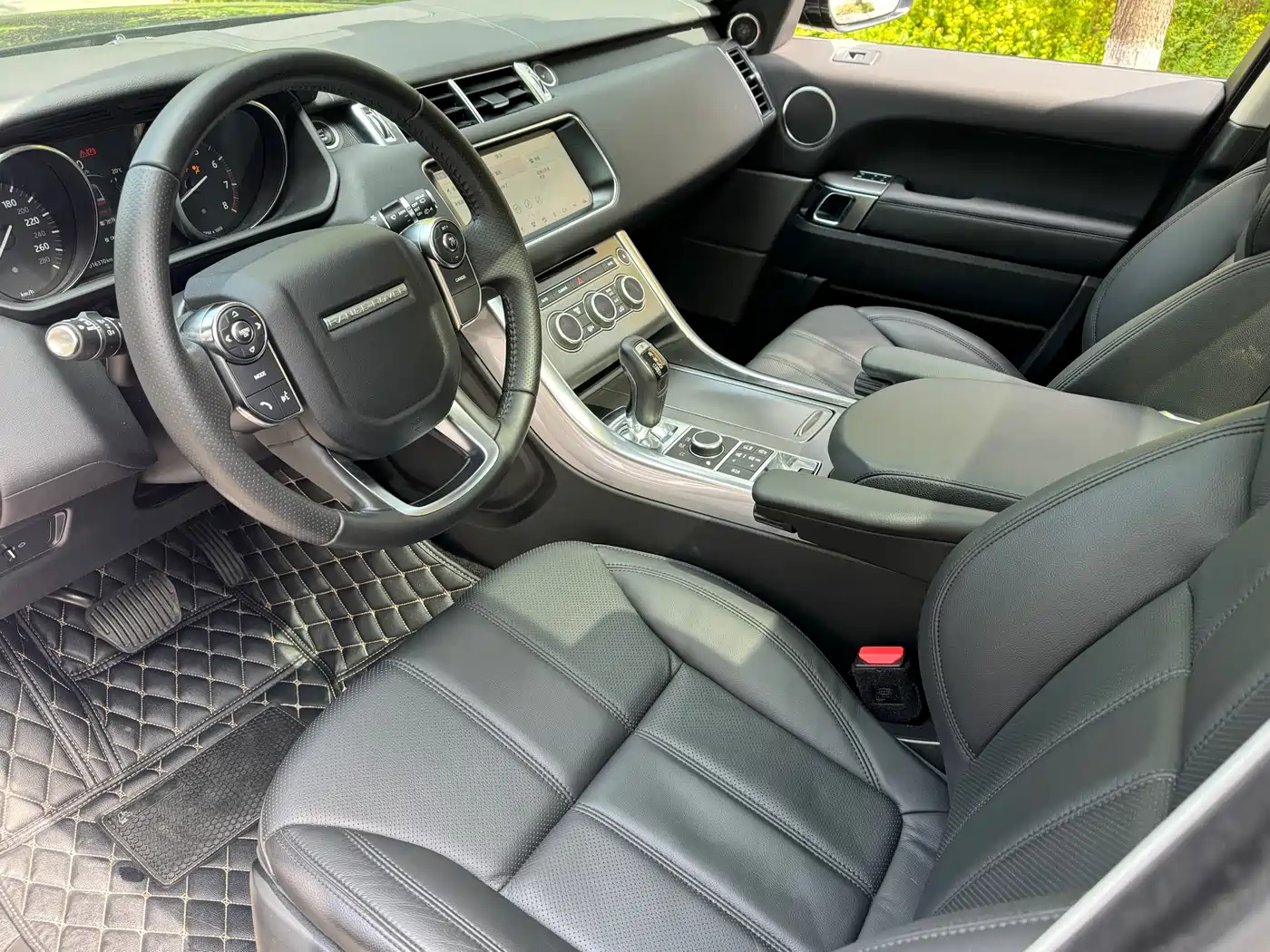 Land Rover Range Rover Sport 2017 3.0 SC V6 SE фото 6