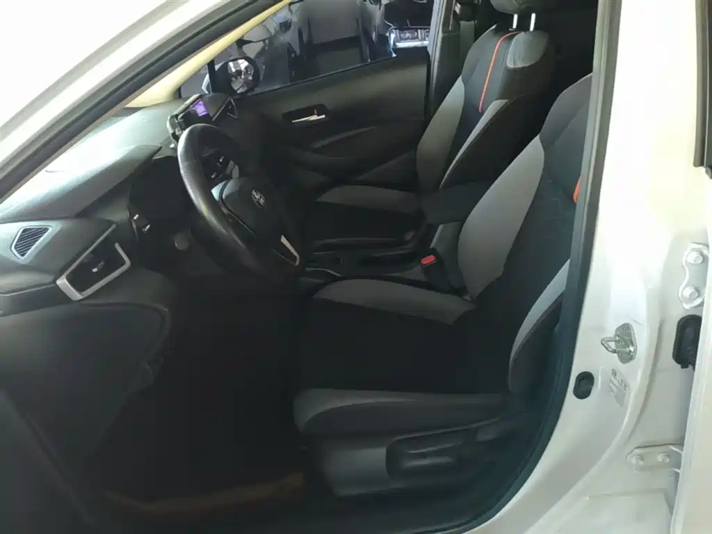 Toyota Corolla 2021 1.2T S-CVT Elite PLUS Edition фото 15