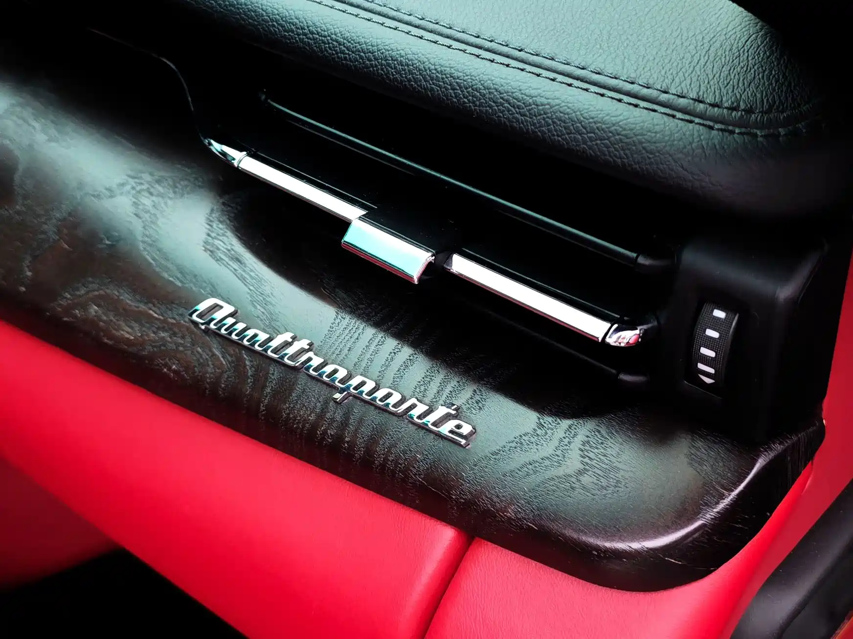 Photo 19 - Maserati Quattroporte