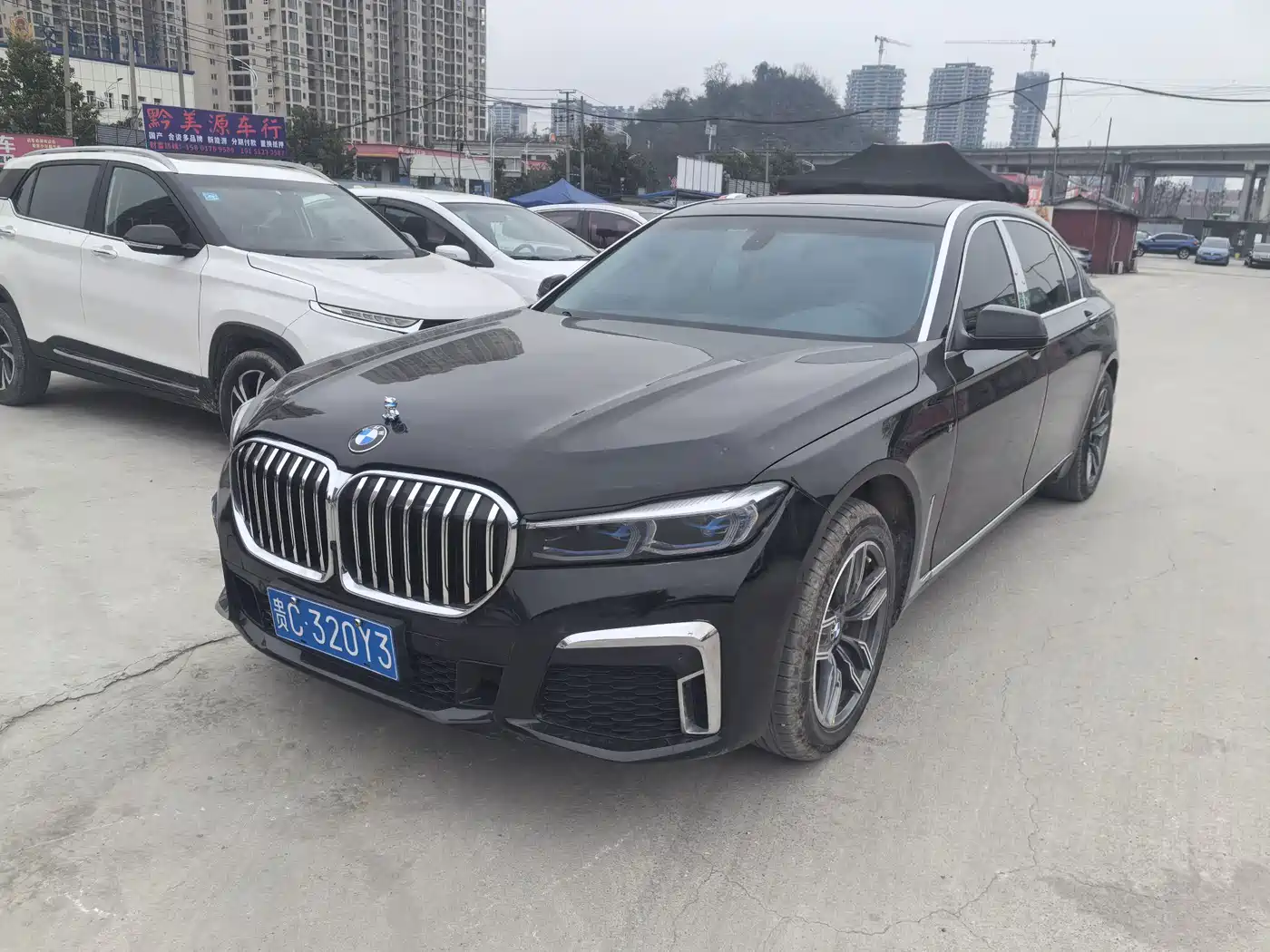 BMW 7 Series 2009 Model 740Li Leading Edition