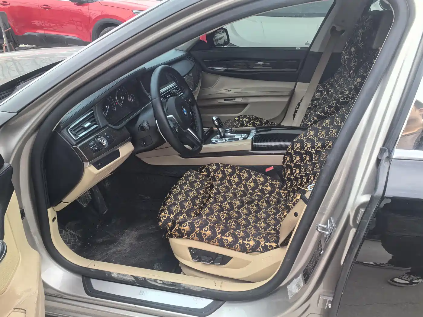 BMW 7 Series 2009 Model 740Li Leading Edition фото 11
