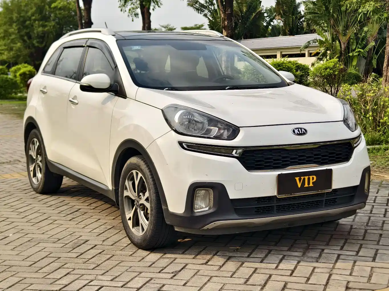 Kia KX3 Smart Run 2015 1.6L Automatic 2WD DLX фото 3