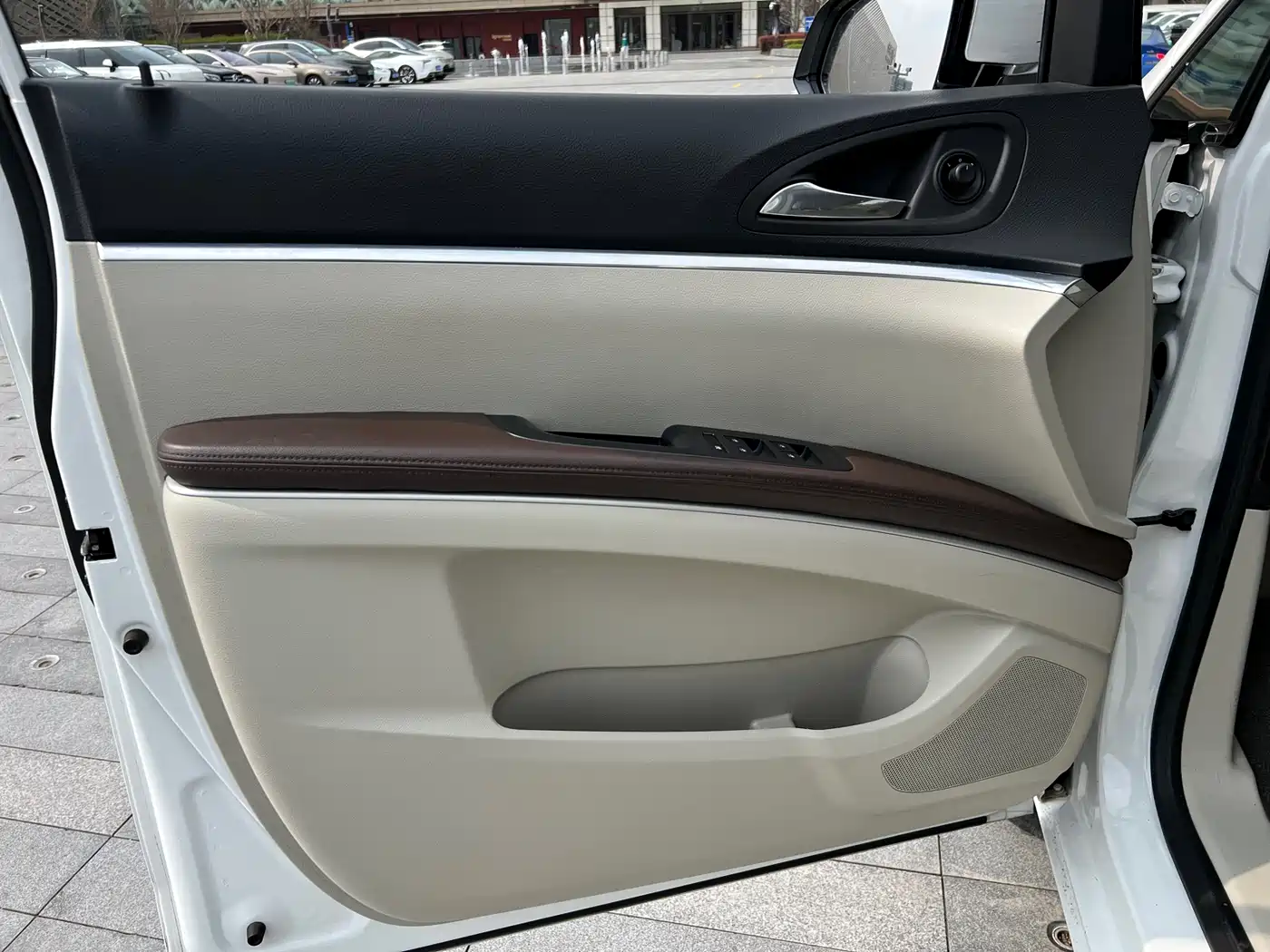 Buick GL8 2020 Model Land Business Class 652T Luxury фото 22