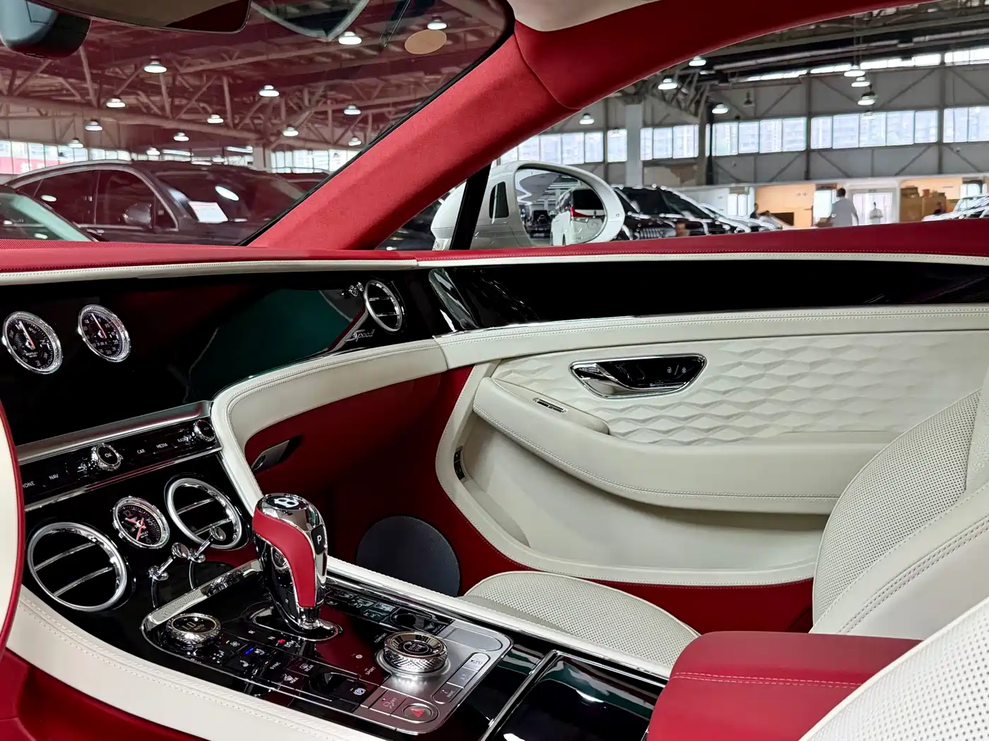 Bentley Continental Plug-in Hybrid 2025 2025 GT Ultimate Edition