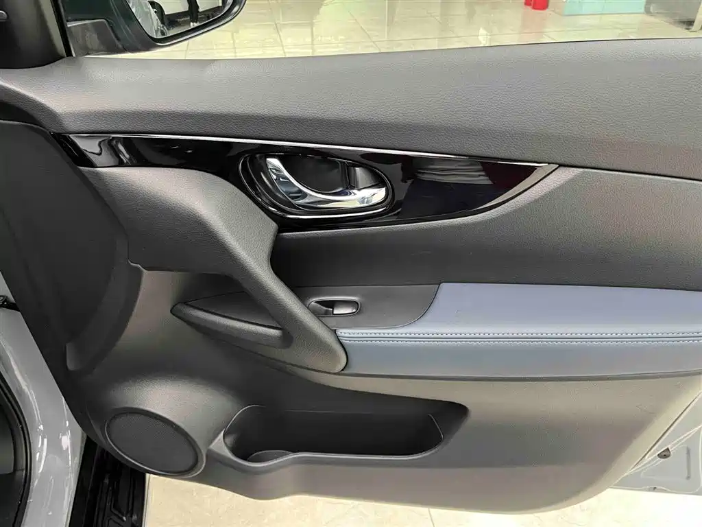 NISSAN QIJUN