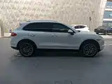 Photo 7 - Porsche Cayenne