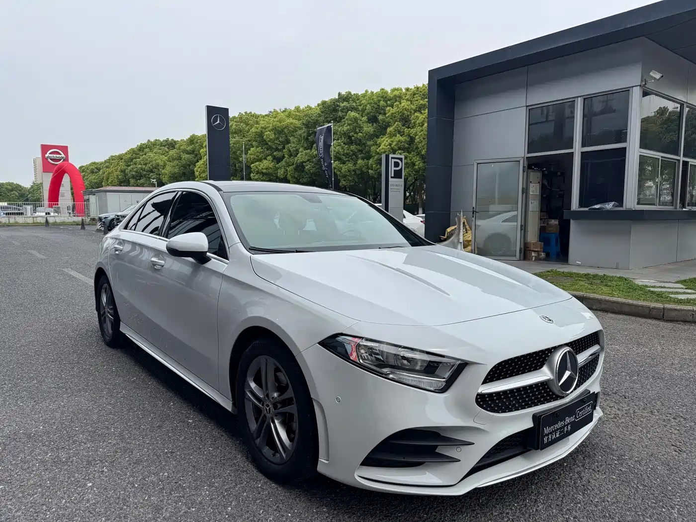 Mercedes-Benz A-Class 2021 A 180 L Sports Sedan фото 3
