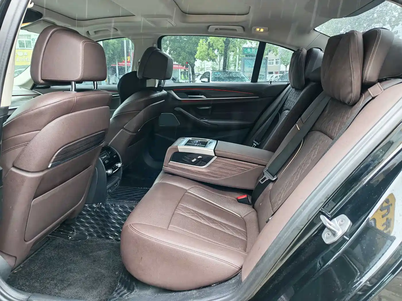 BMW 5 Series 2021 530Li Premium Luxury Package фото 4