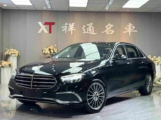 Mercedes-Benz E-Class 2022