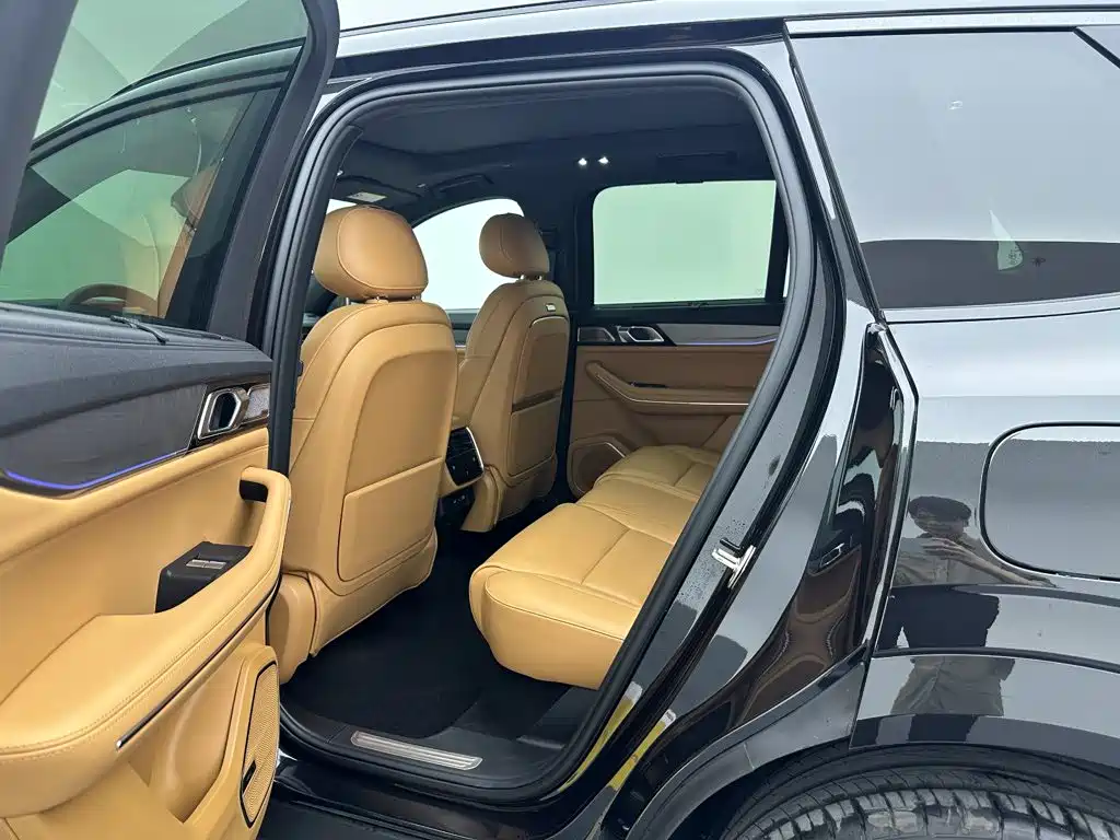 Lynk & Co 09 EM-P 2025 2025 Model 2.0TD EM-P 4WD Max 5-Seater