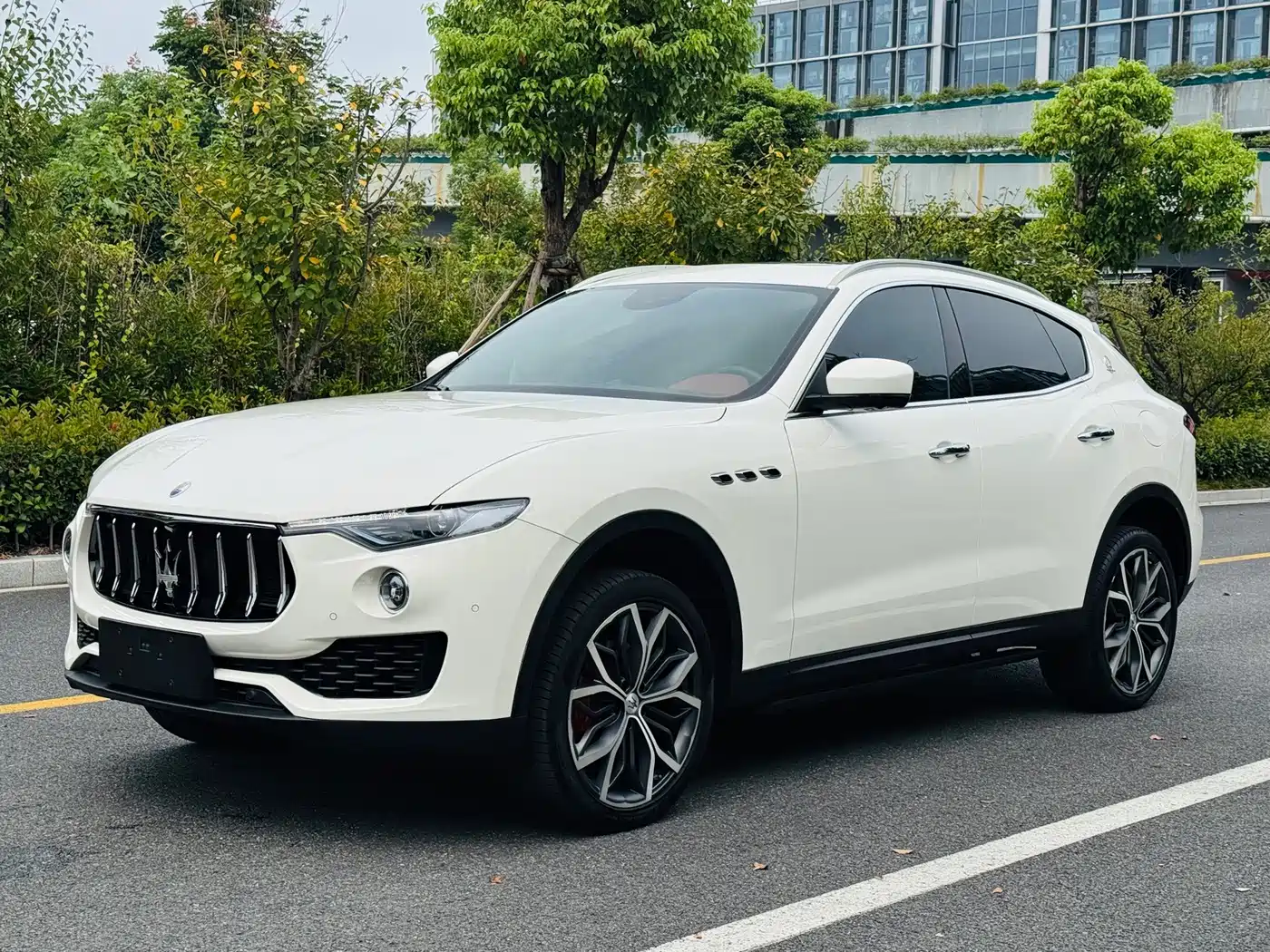 Maserati Levante 2021 — пригон из Китая