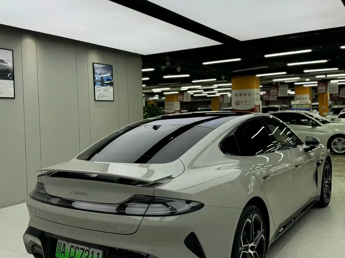 XIAOMI CAR XIAOMI SU7