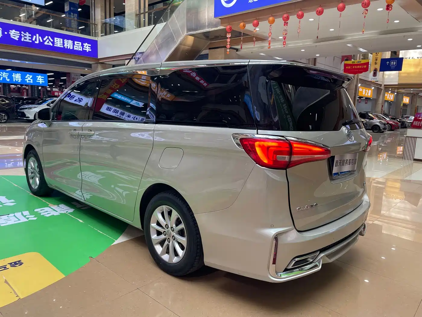 Buick GL8 2018 ES 28T Comfort Type China VI фото 4
