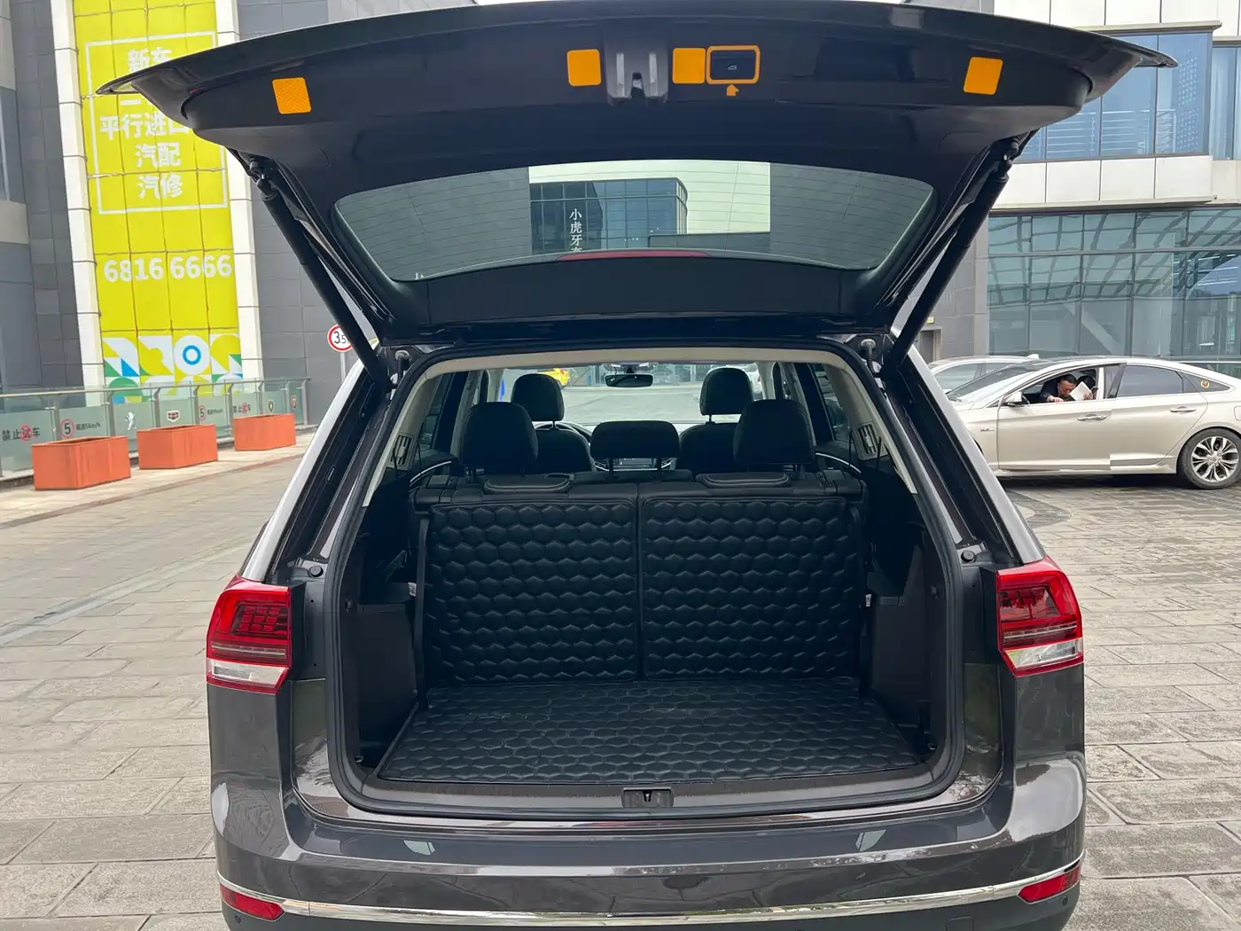 Volkswagen Teramont 2019 380TSI 4WD Luxury Edition China VI фото 25