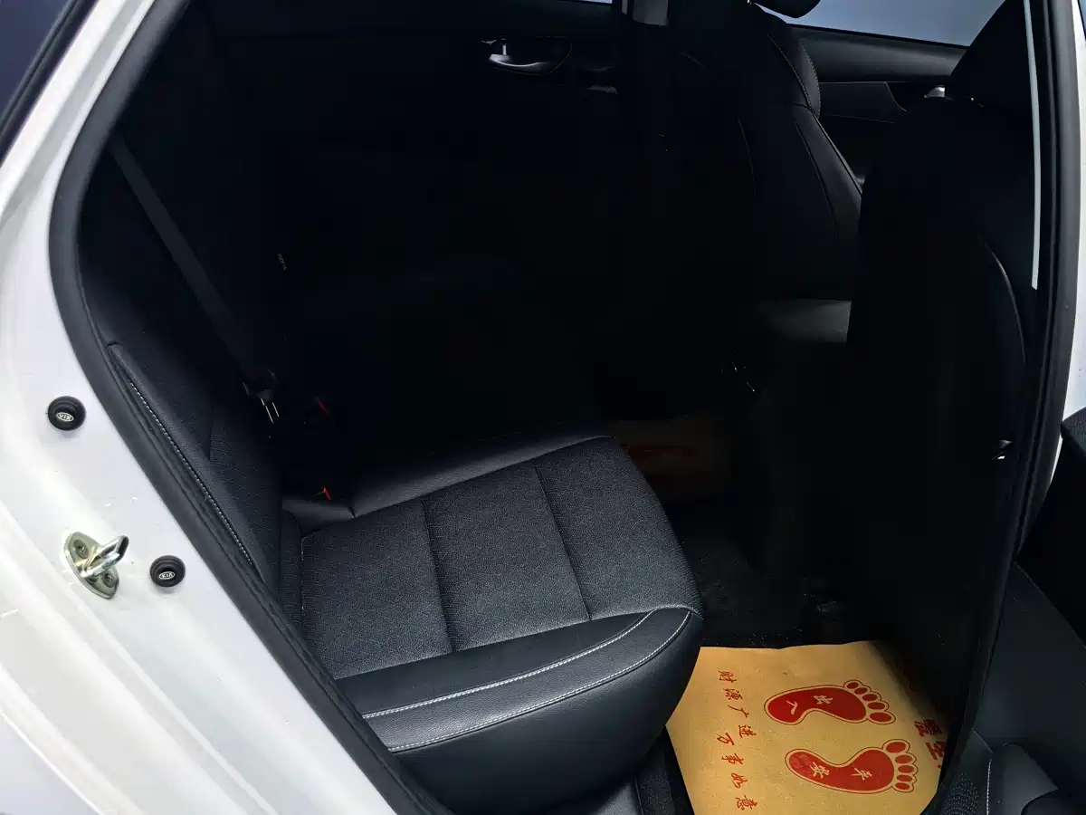 Kia K3 2021 Facelift 1.5L CVT Fashion Edition фото 21