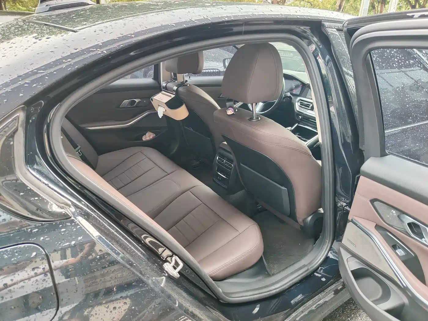 BMW 3 Series 2021 325i M Sport Night Edition фото 23