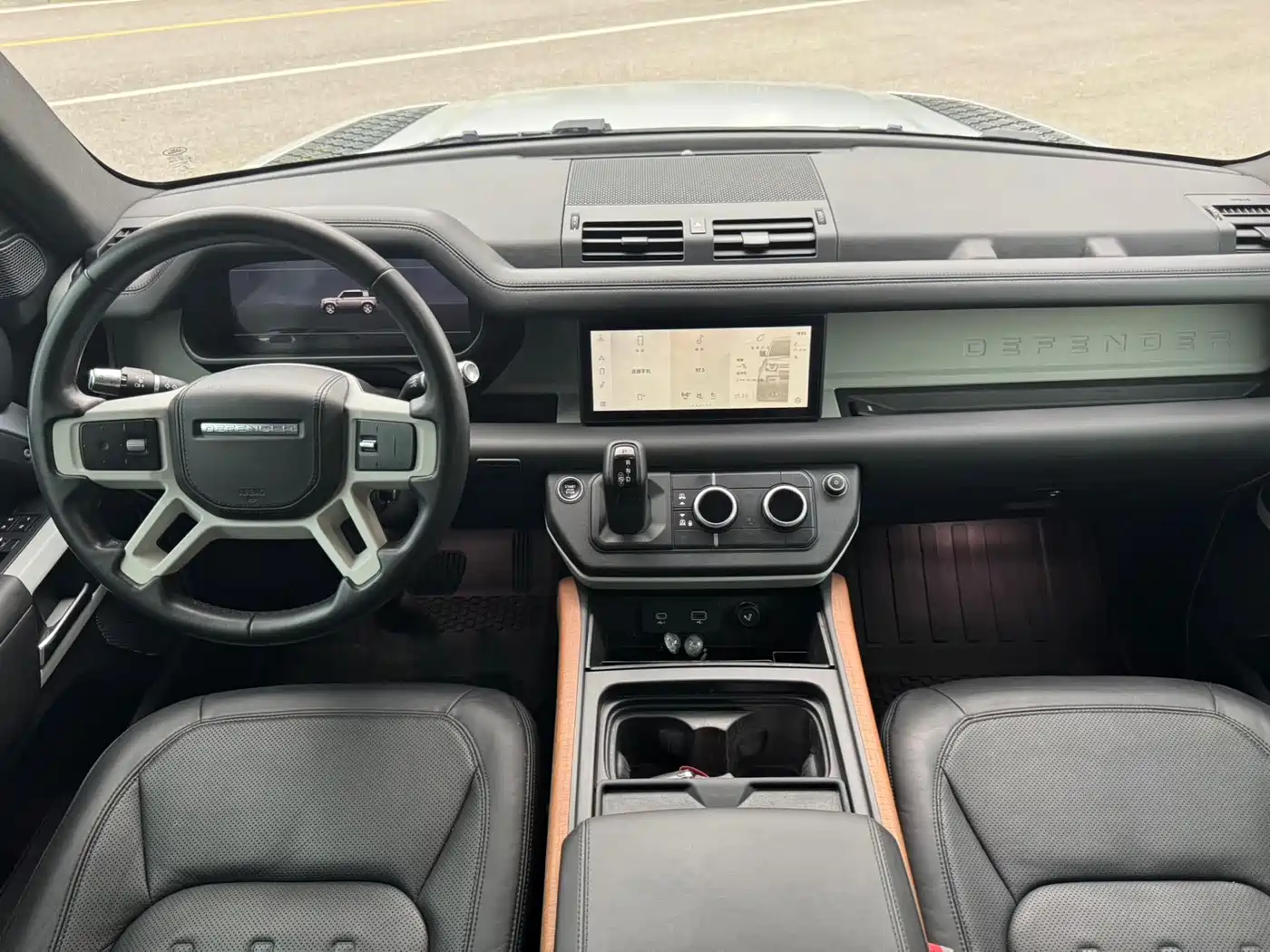 Land Rover Defender 2020 2020 110 P400 Launch Matte Silver Special Package Edition