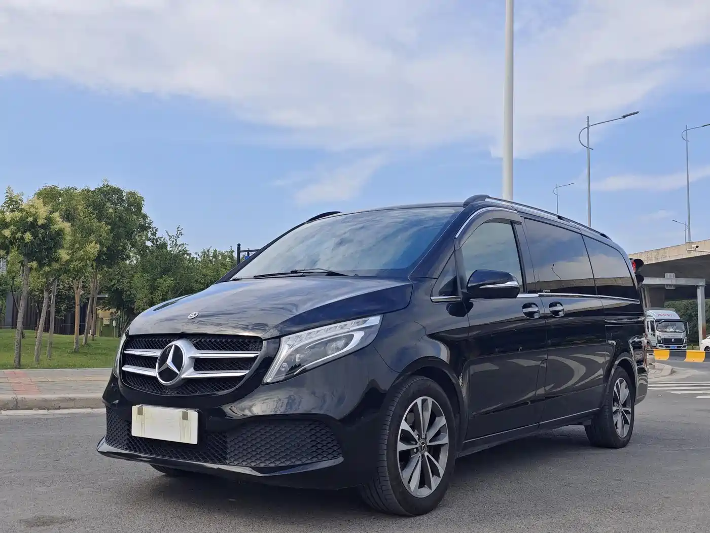 Mercedes-Benz V-Class 2020 V 260 Navigator Edition