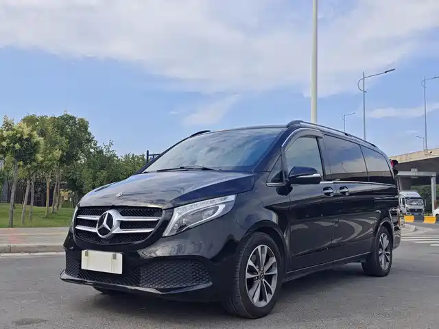 Mercedes-Benz V-Class 2020 V 260 Navigator Edition
