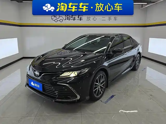 Toyota Camry 2021 2.5G Luxury Edition — фото 1