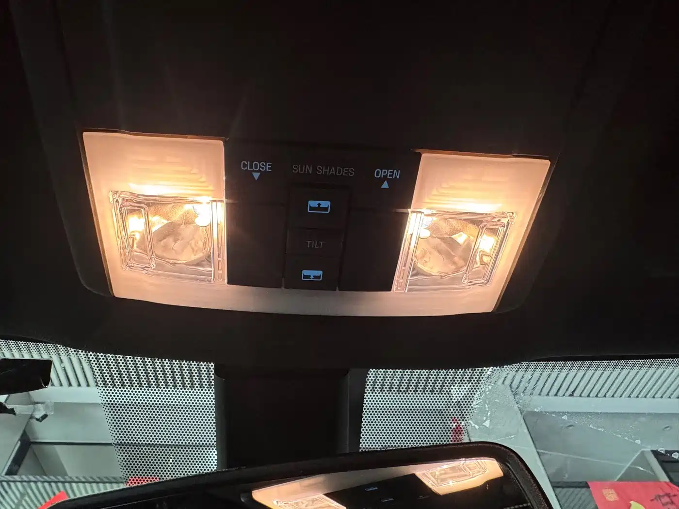 Photo 18 - Ford Explorer (Import)
