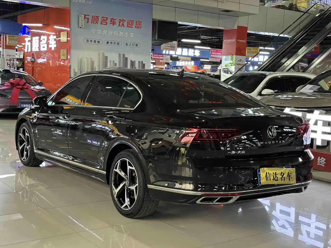 Volkswagen Magotan 2023 Model 2 Million Commemorative Edition 330TSI DSG Luxury фото 19