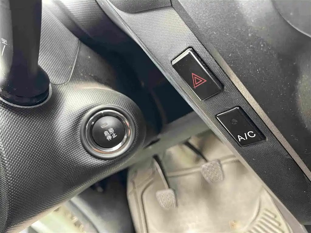 Photo 6 - BYD F0