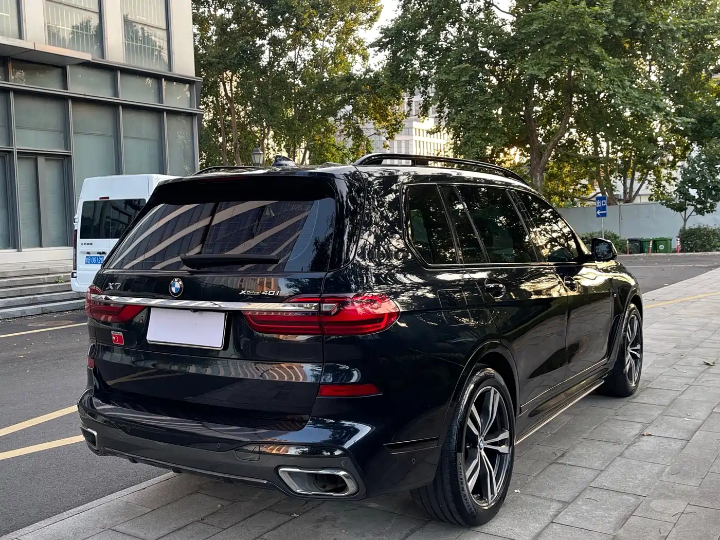 Фото 3 - BMW X7