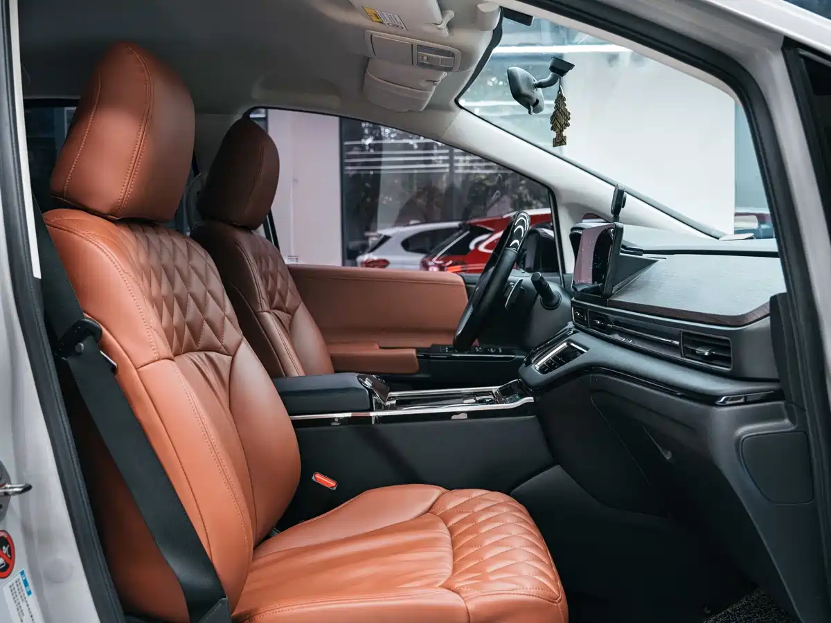 Honda Odyssey 2022 2.0L e:HEV Sharp·Enjoyment Edition фото 11