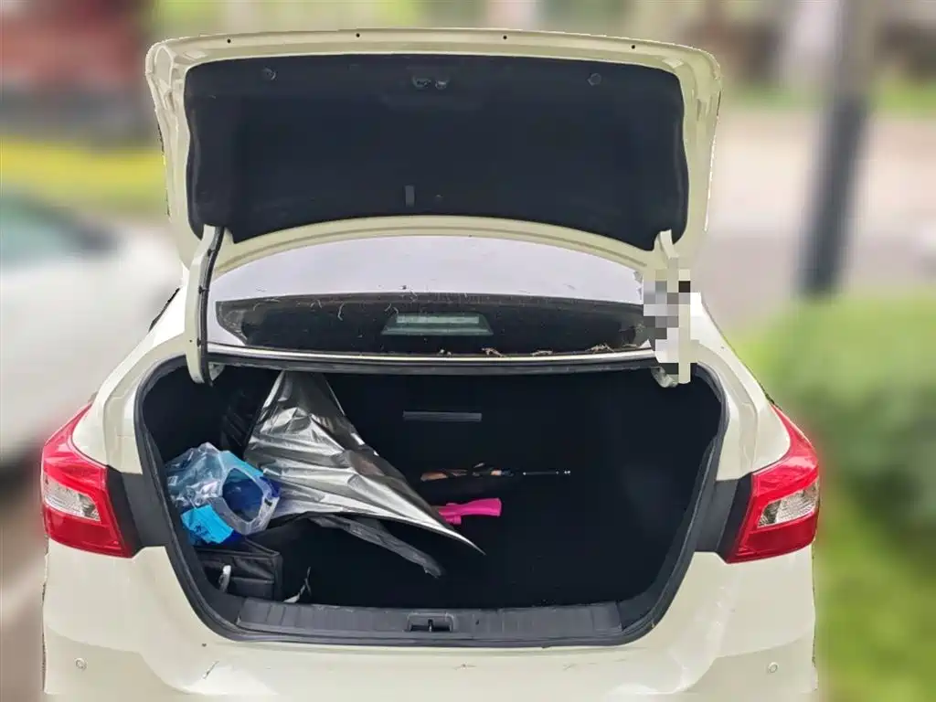 Nissan SYLPHY, миниатюра 10
