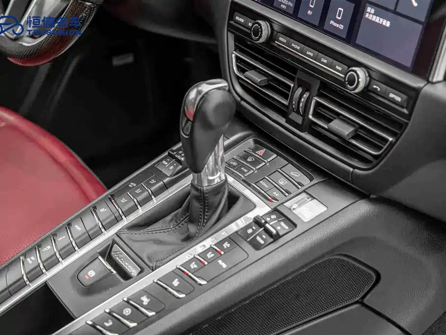 Porsche Macan 2021 Macan 2.0T фото 19