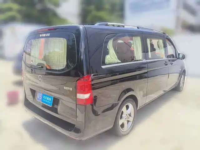 Mercedes-Benz Vito 2020 2.0T Elite Edition (7-seater) — фото 2