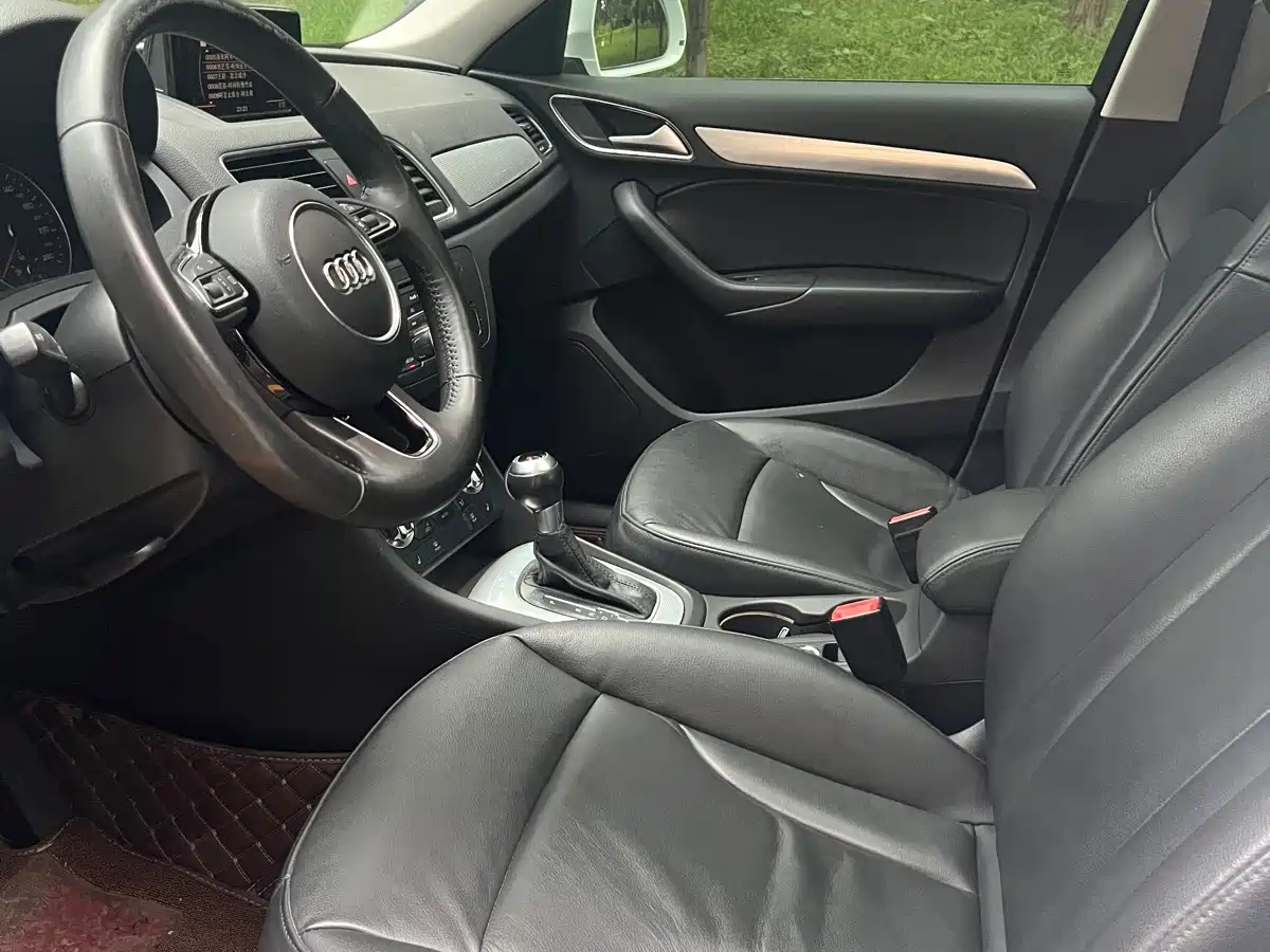 Audi Q3 2014 2015 35 TFSI Comfort