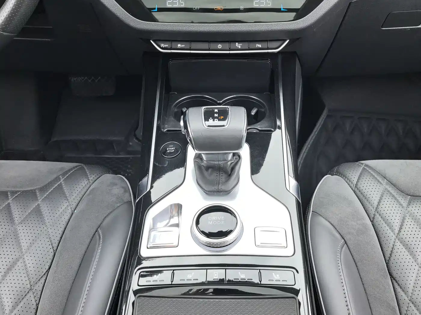 Hongqi HS5 2019 2.0T Smart Connect Enjoy 4WD Edition фото 15