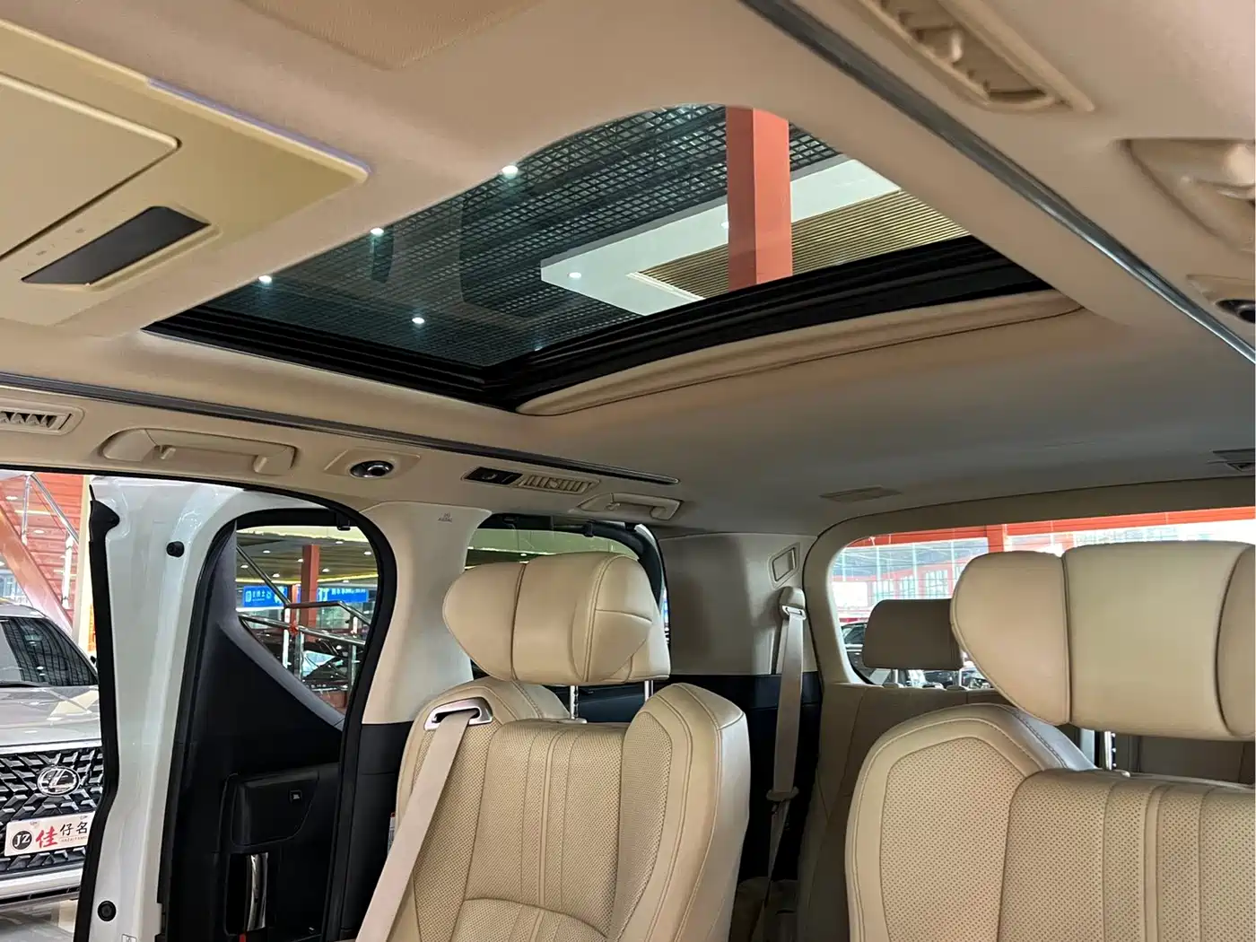Toyota Alphard 2018 Facelift 3.5L Premium Edition фото 15