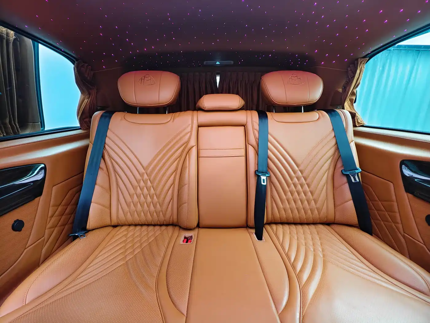 Mercedes-Benz Vito 2023 2.0T Elite 7-Seater фото 22
