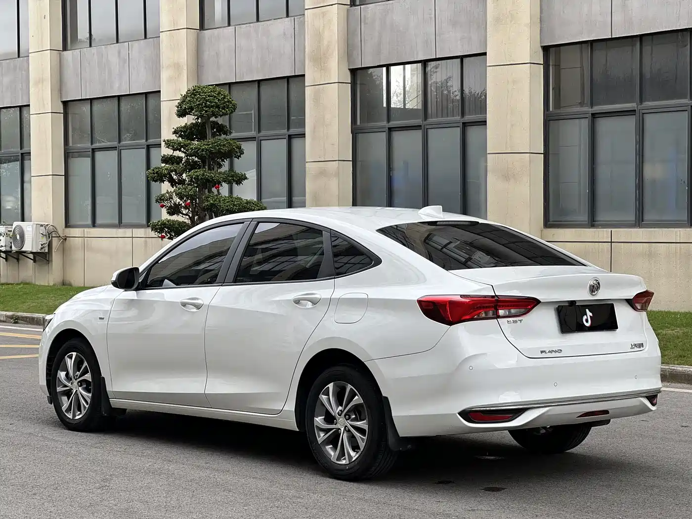 BUICK WEILANG