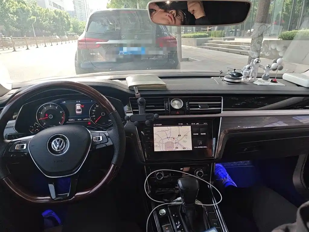 Volkswagen Phideon 2019 380TSI 2WD Luxury Edition China VI фото 12