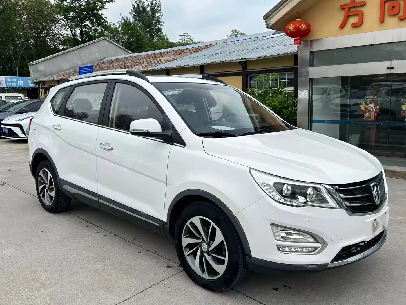 Baojun 560 2016 2015 1.8L Manual Luxury