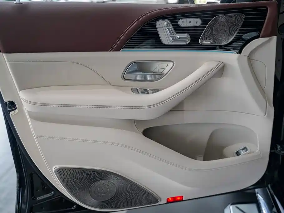 Mercedes-Benz Maybach GLS 2024 GLS 600 4MATIC Ritual Edition фото 11
