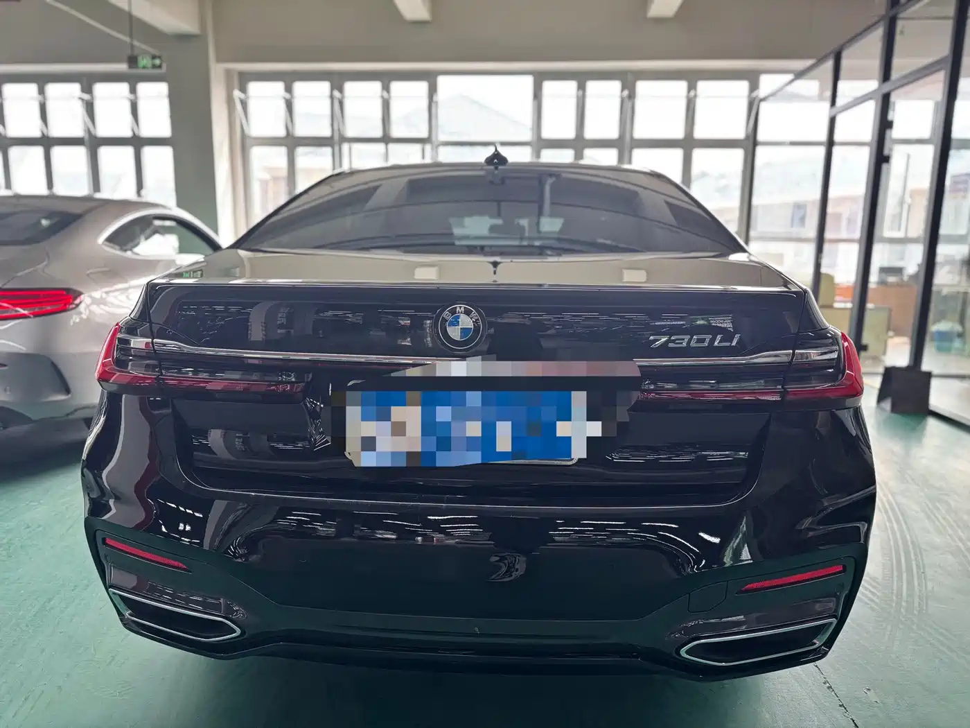 BMW 7 Series 2021 Model 730Li M Sport Package фото 3