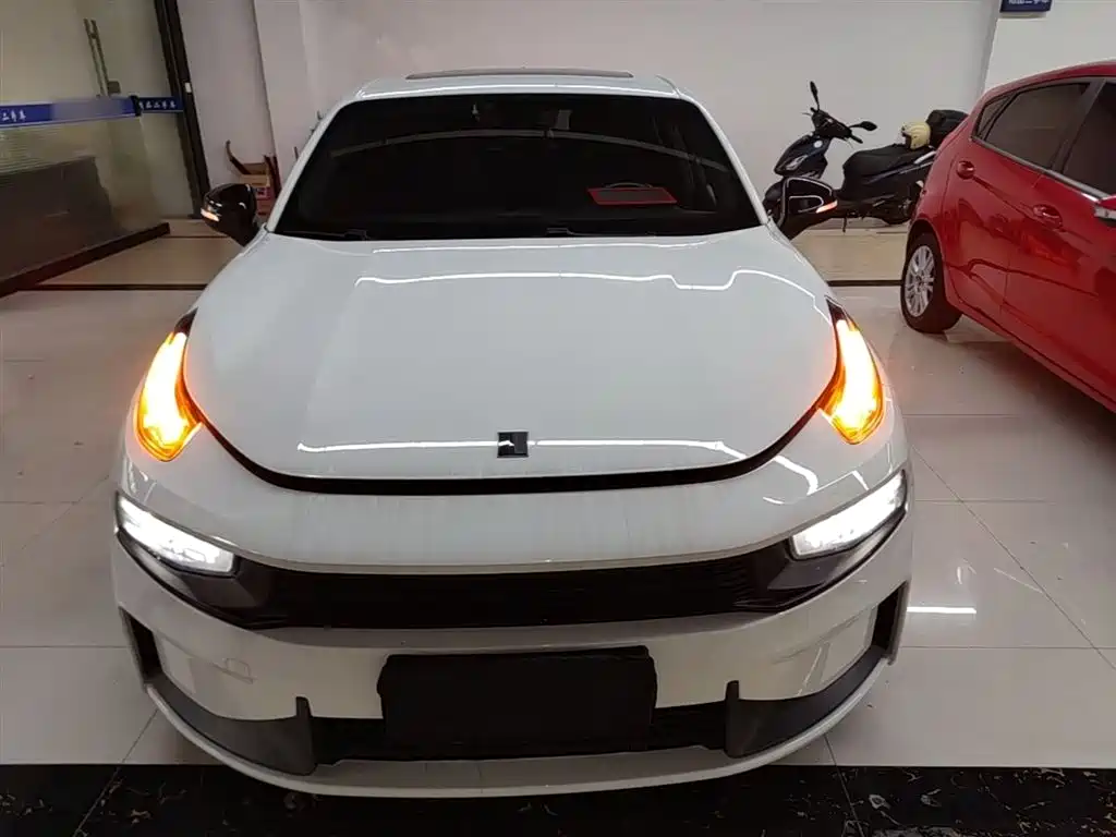 Lynk & Co 03 2018 1.5TD DCT Sport (China V) фото 3